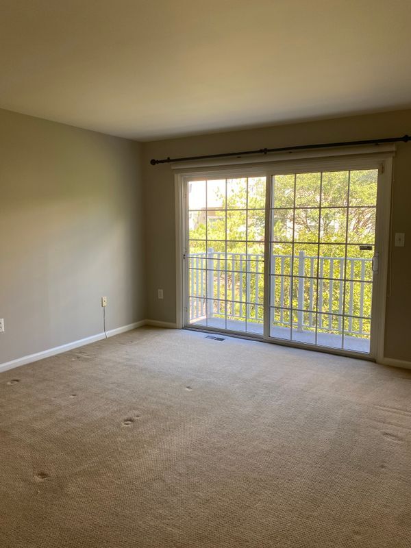 Building Photo - 258 Riverwalk Way