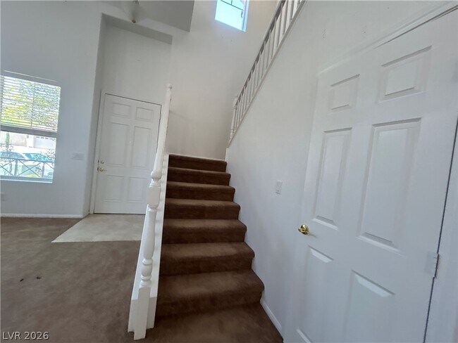Building Photo - 11765 Via Esperanza St