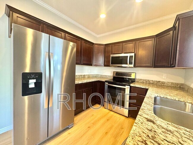 Building Photo - 13567 Florenza Way