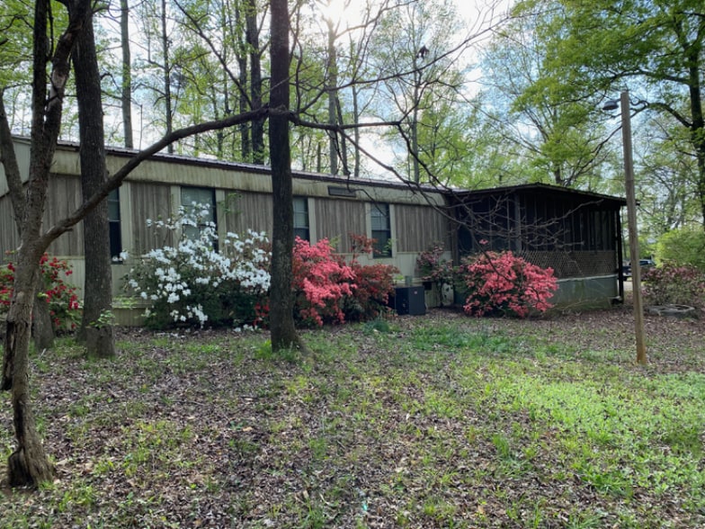 Building Photo - 5027 Henderson Cir