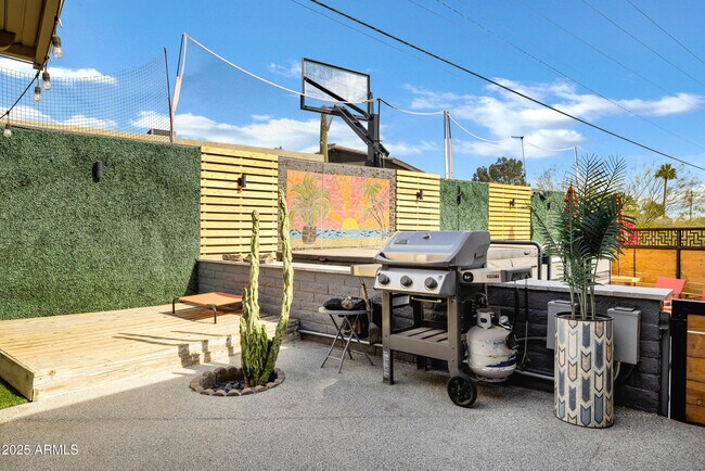 Building Photo - 2306 N 55th St