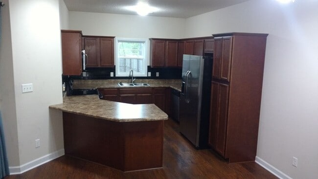 Building Photo - Best Value in the Area!!! Pet Friendly