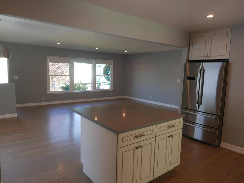 Island - 16740 Morrison St