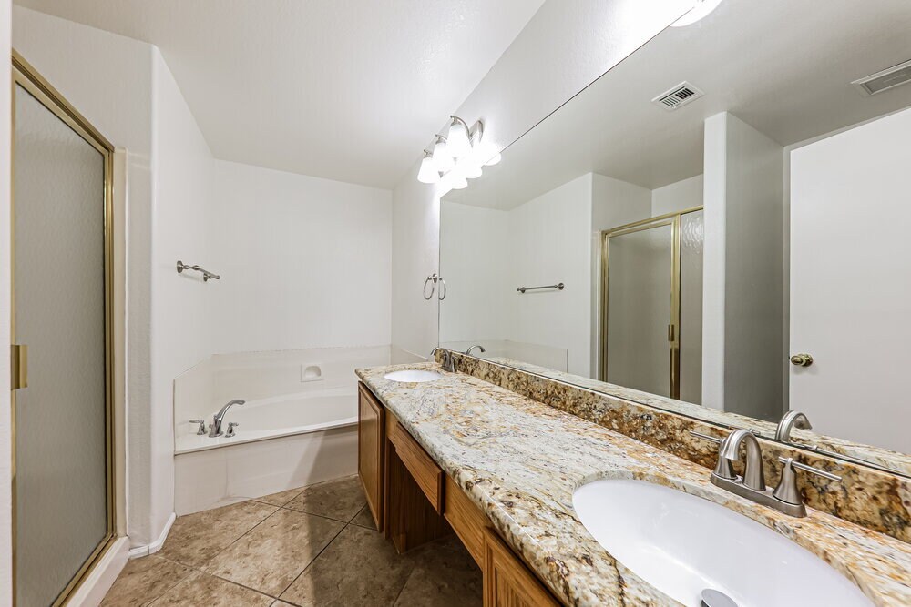 Building Photo - 7706 W Tonto Dr