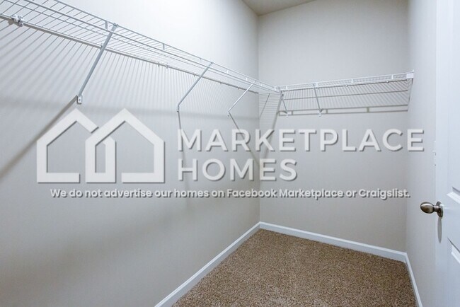 Building Photo - 236 W L Miller Dr