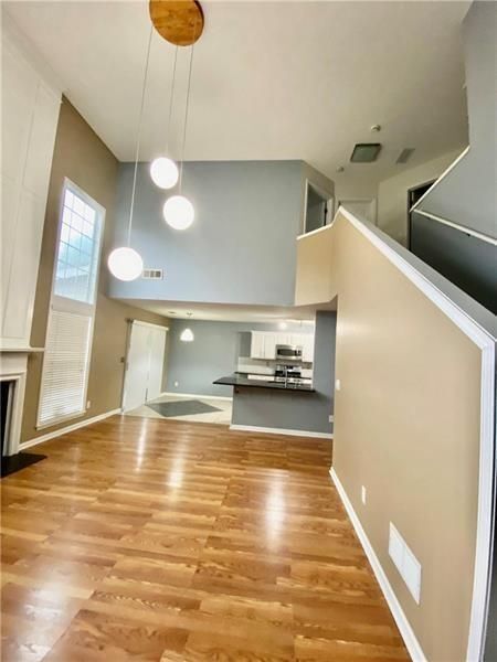 Building Photo - 9020 Friarbridge Dr