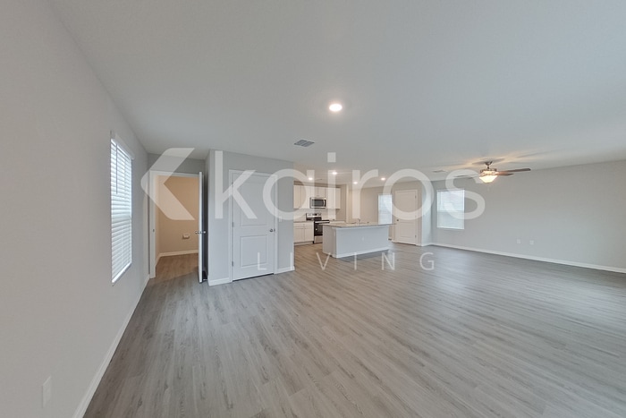 Building Photo - 8579 SW 44th Ct