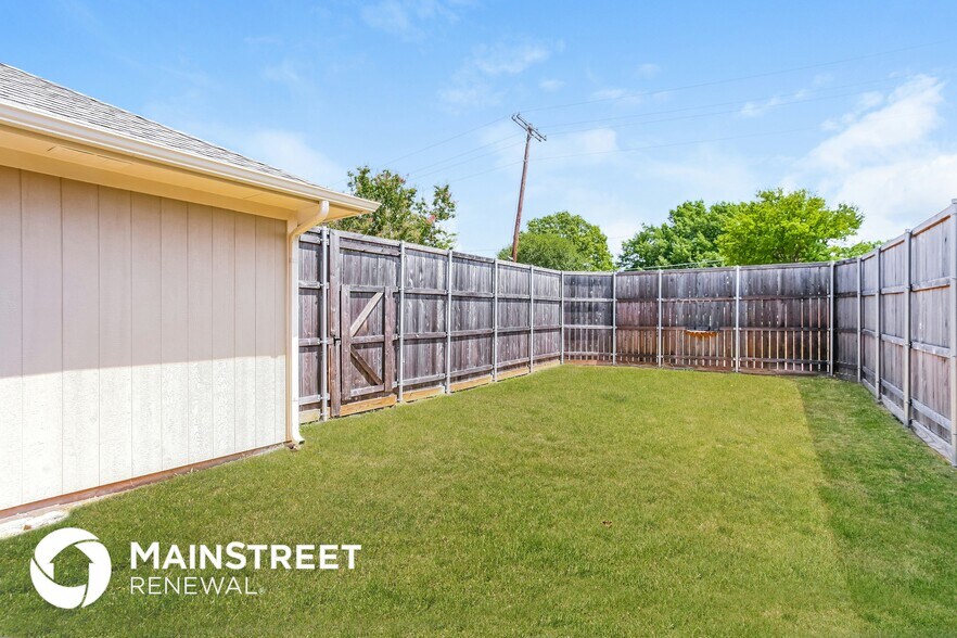 Building Photo - 6326 Los Altos Dr