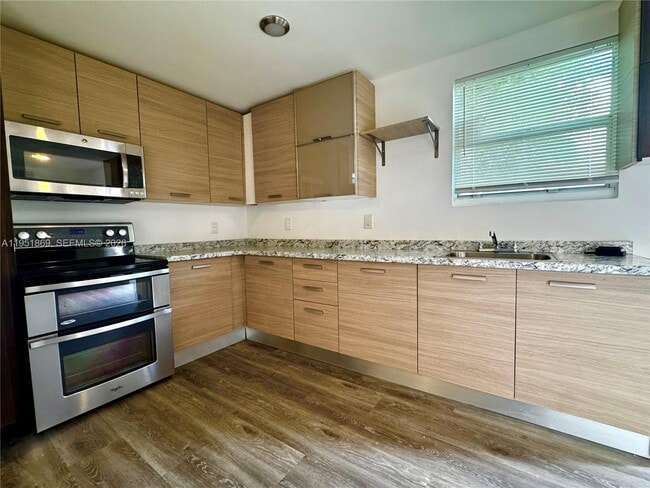 Building Photo - 4770 NW 23rd Ave