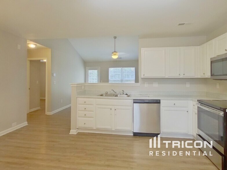 Building Photo - 1510 Verese Ct