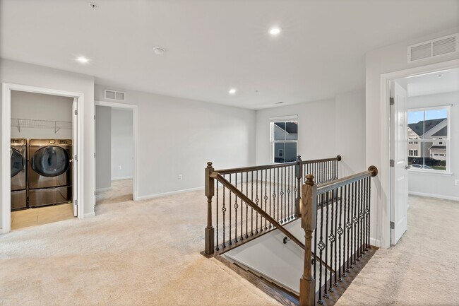 Building Photo - 311 Sunrise Ct