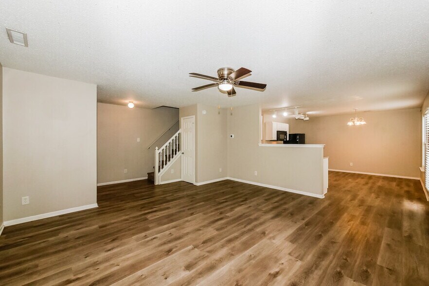 Building Photo - 936 Brookstone Dr