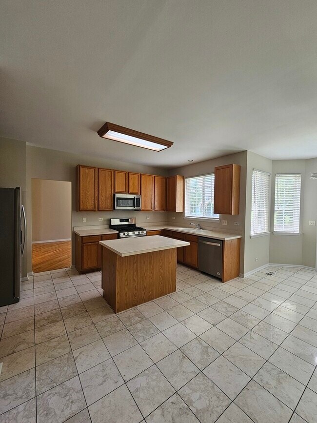 Building Photo - 420 Merry Oaks Rd