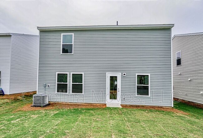 Building Photo - 321 Long Grove Ln