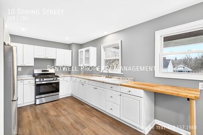 Building Photo - 10 S Spring St