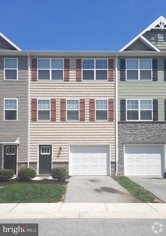 Building Photo - 825 Admiral's Quay Dr