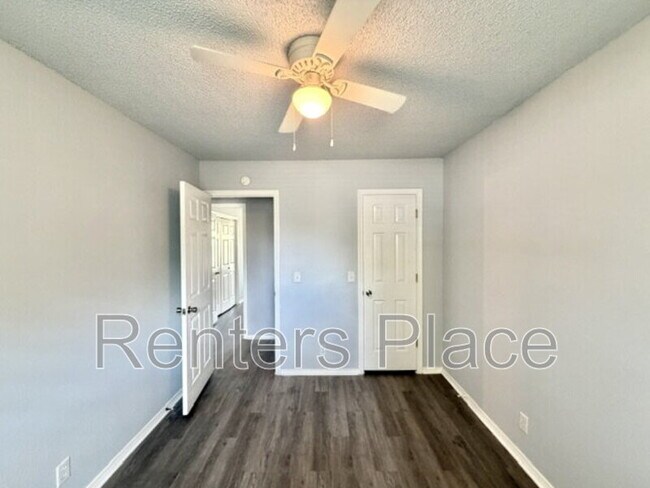 Building Photo - 1505 N Poplar Ave