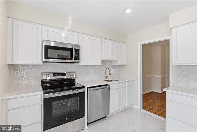 Building Photo - 4635 Linmar Ct