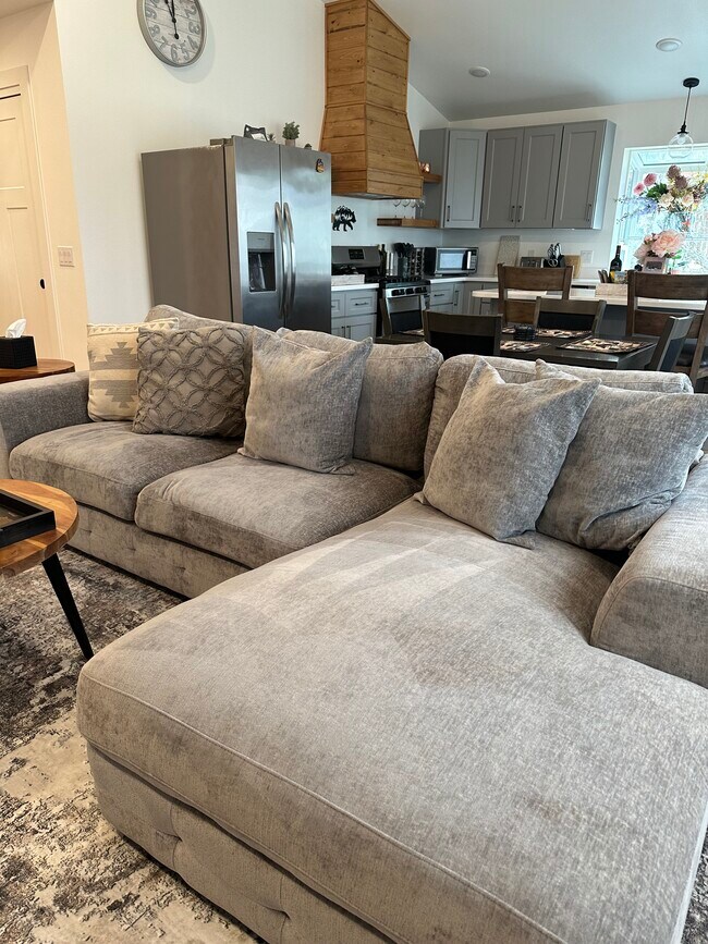 Building Photo - 1200 Eric Ln