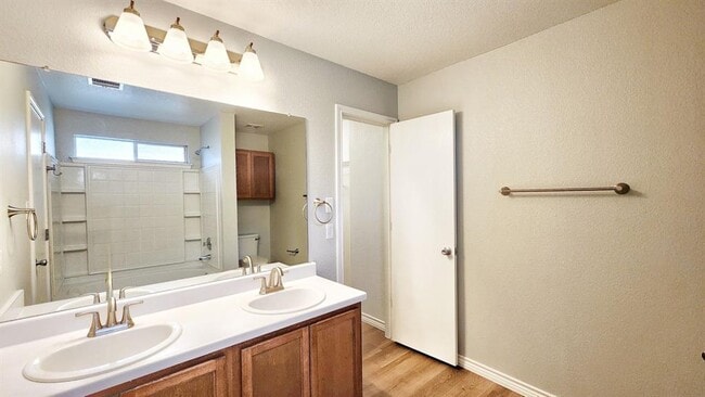 Building Photo - 202 Brandons Way