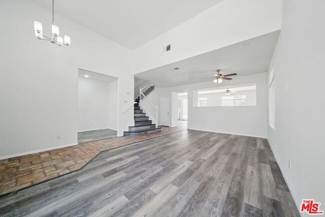 Building Photo - 3702 Las Palmas Ave