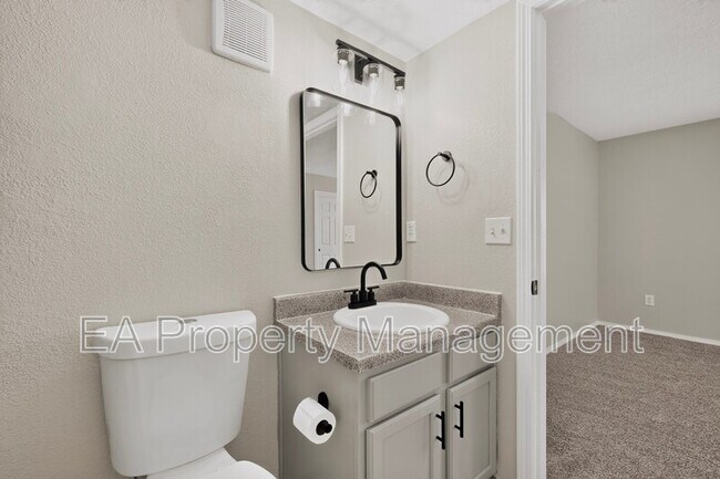 Building Photo - 5748 Pinon Flats Rd NW