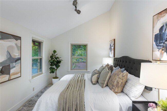 Building Photo - 4Bd/1.75Ba Seattle House