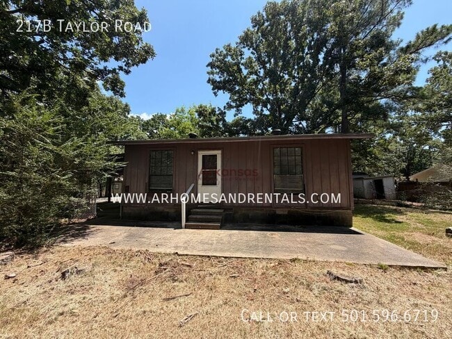 Building Photo - 217B Taylor Road-
