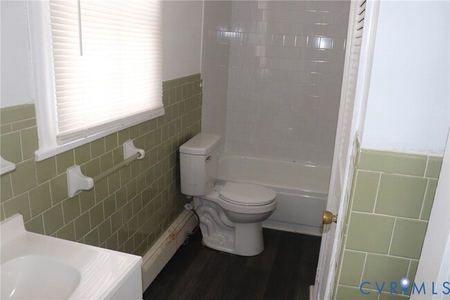 Building Photo - 3708 Lawson St