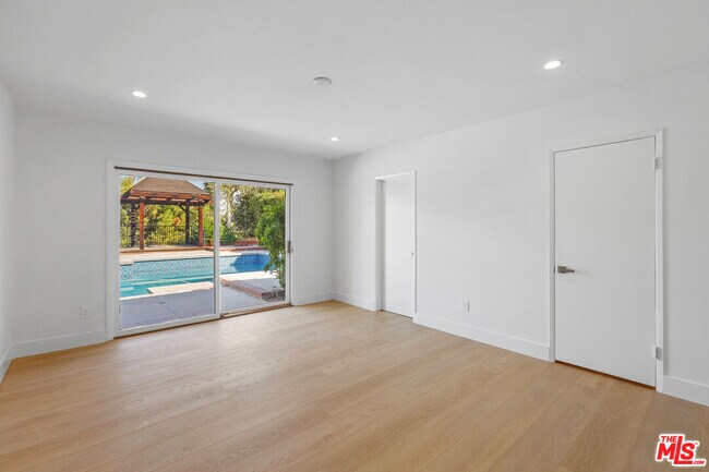 Building Photo - 4344 Gayle Dr