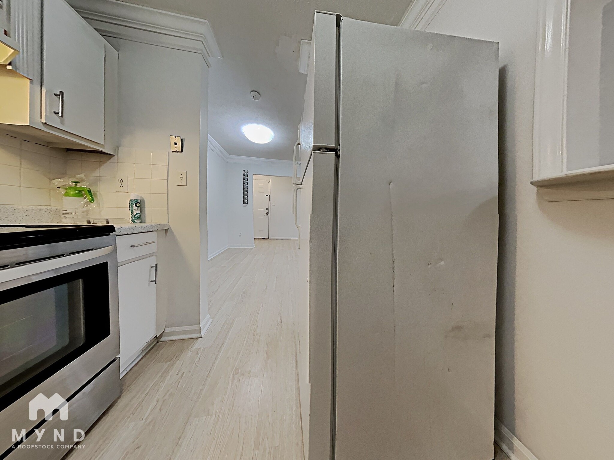 Building Photo - 7992 Shady Oak Trail