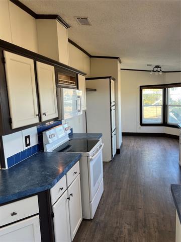 Building Photo - 21585 Co Rd 638