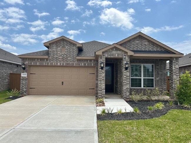 Primary Photo - 1110 Whispering Winds Dr