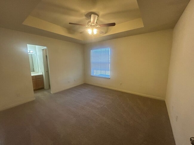 Building Photo - China Spring 4 Bedroom