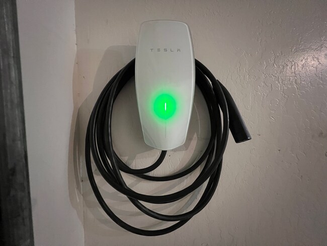 Building Photo - 910 N Swan Dr