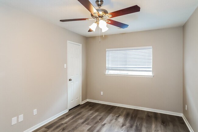 Building Photo - 5113 Orange Blossom Ct