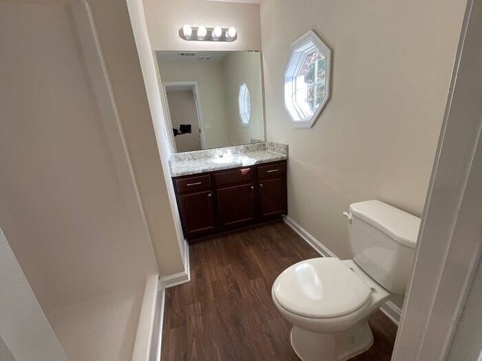 Building Photo - 2655 Parkside Way SW