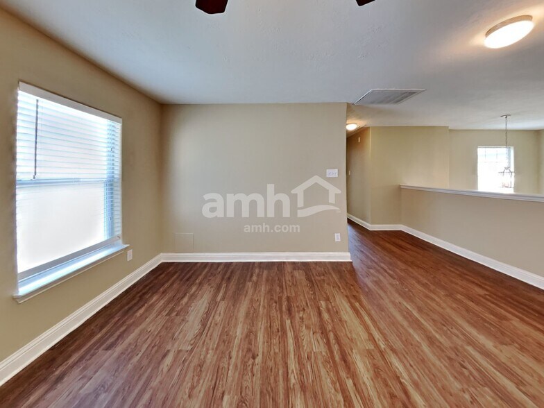 Building Photo - 15310 Lucky Star Dr