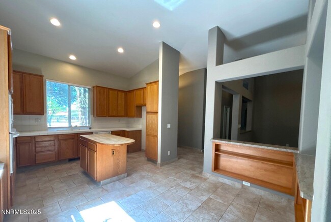 Building Photo - 2662 Pride Dr