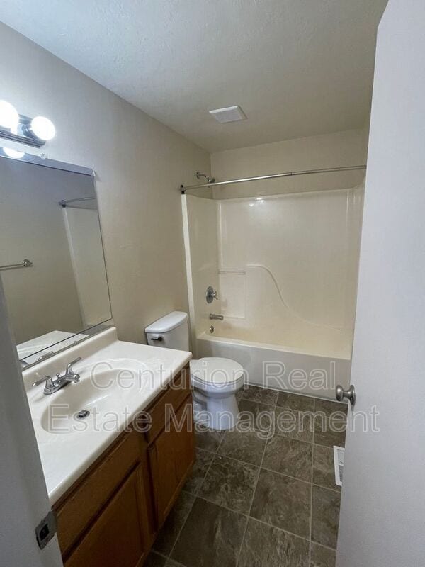 Building Photo - 4356 10th Ct SE