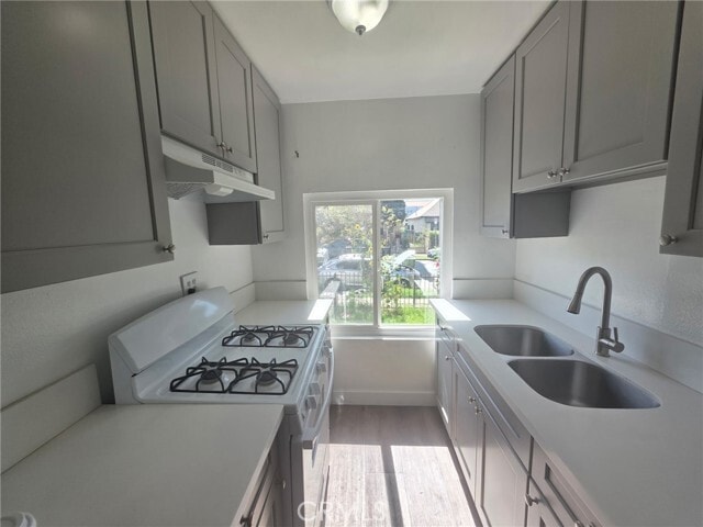 Building Photo - 2223 E 2nd St