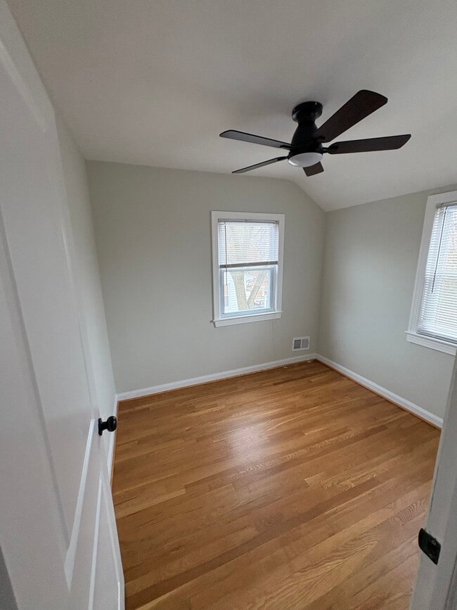 Building Photo - 2817 63rd Pl