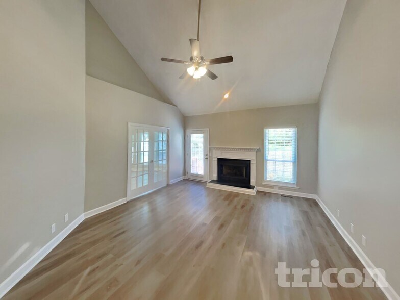 Building Photo - 6640 Sugar Valley Dr