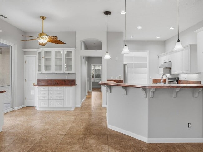 Building Photo - Spanish Springs Dream