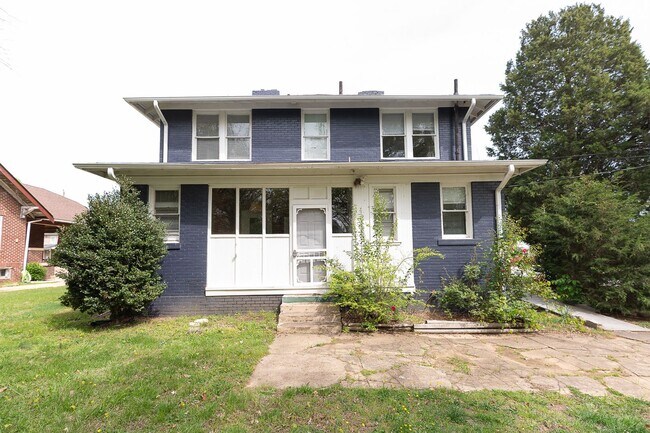 Building Photo - 501 Steele St