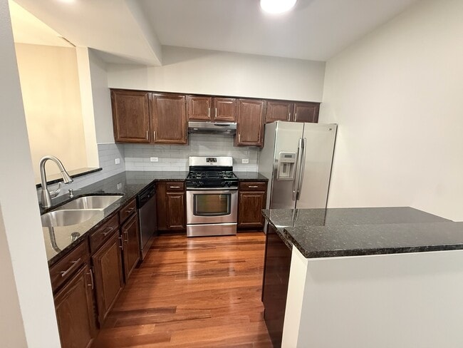 Building Photo - 308 Glen Leven Ct