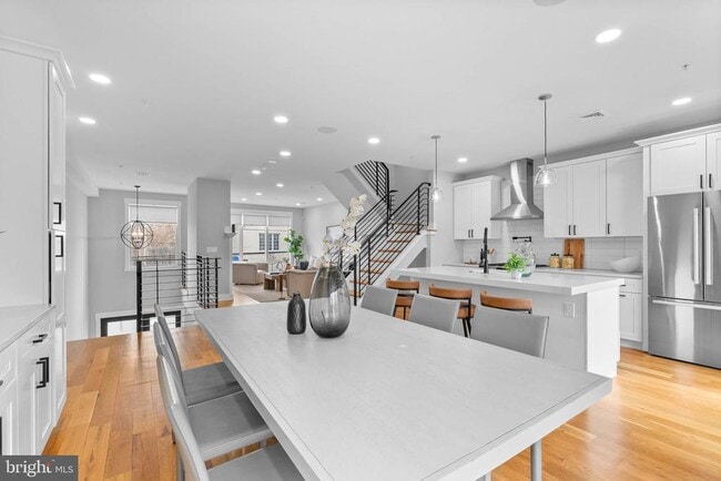 Building Photo - 311 Delmar St