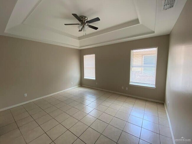 Building Photo - 1302 W Harrison Ave