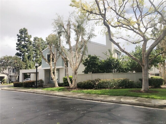 Primary Photo - 406 Deerfield Ave
