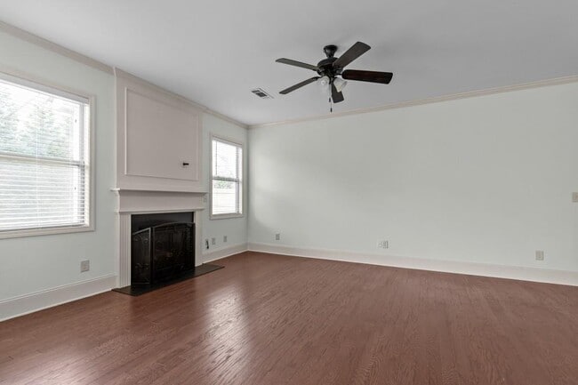 Building Photo - 5155 Roseman Trail